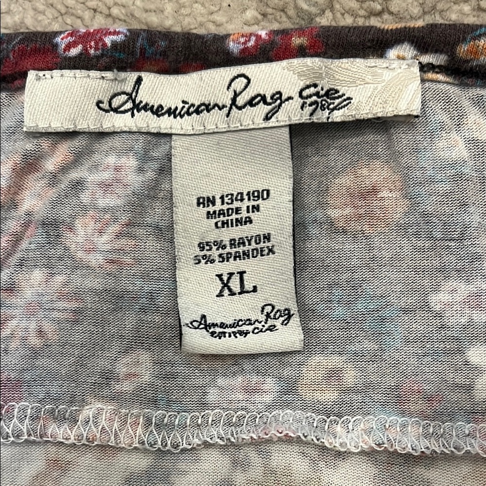 American Rag Tank - Picture 2 of 3
